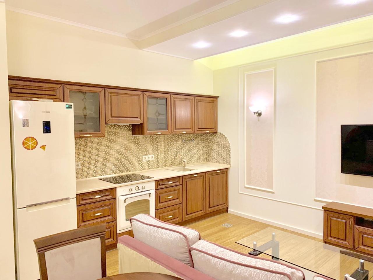 Two-Bedroom On Lesi Ukrainky Lvov Exteriér fotografie