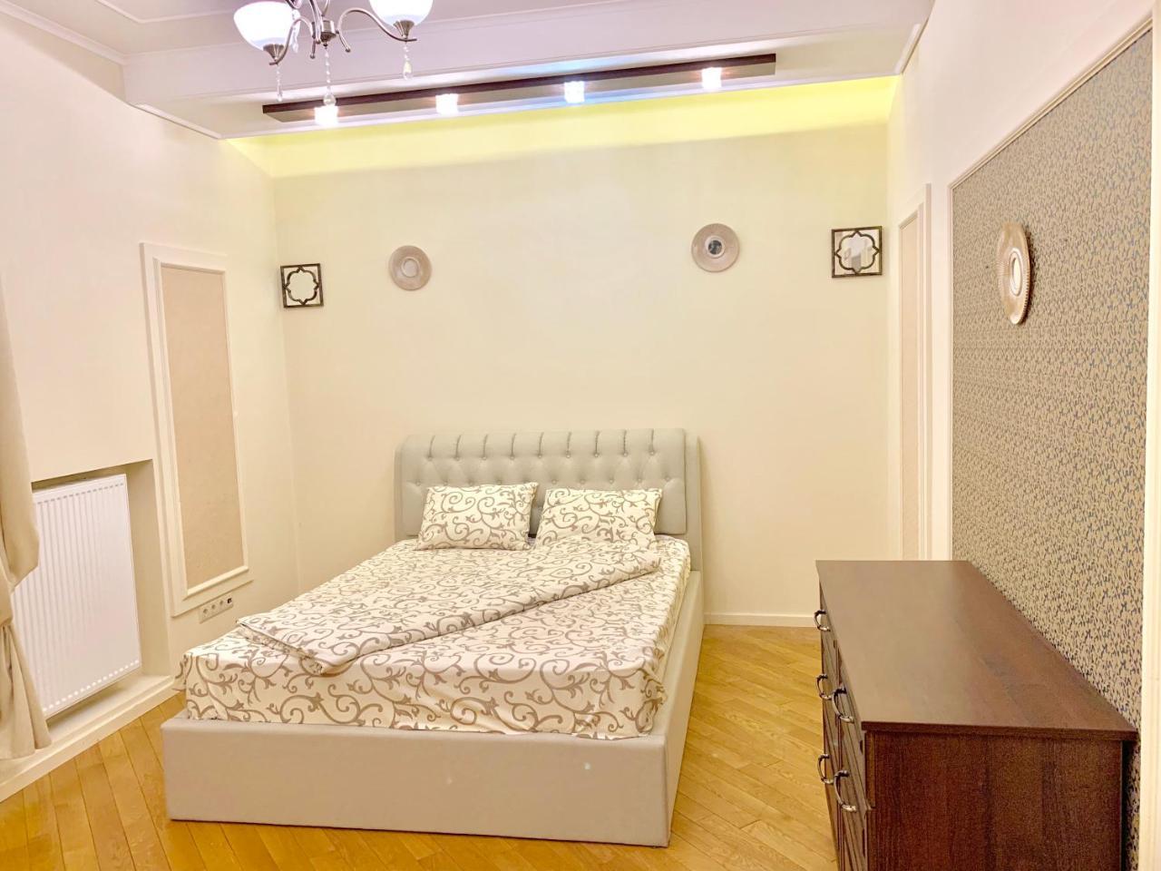 Two-Bedroom On Lesi Ukrainky Lvov Exteriér fotografie